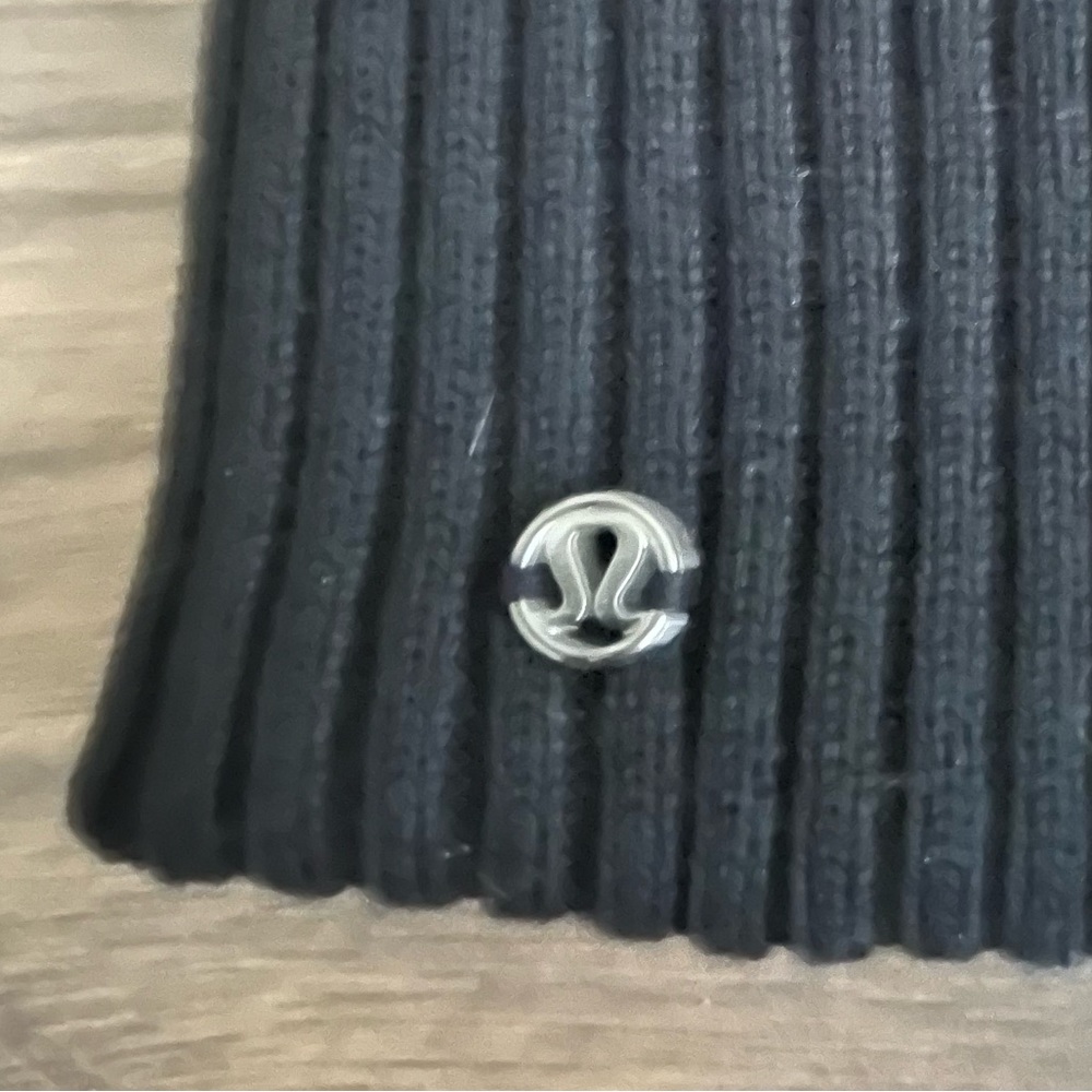 Lululemon Divinity Toque in Black/Slate/Angel Wing - Picture 7 of 7